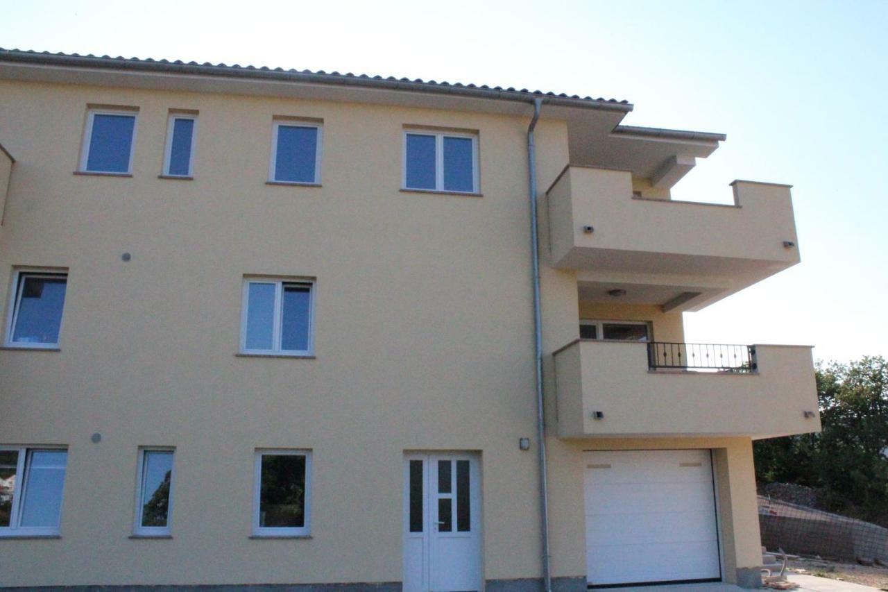 Apartmani Marin Vrbnik Eksteriør billede